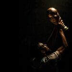 homem levantando a taça da copa do mundo